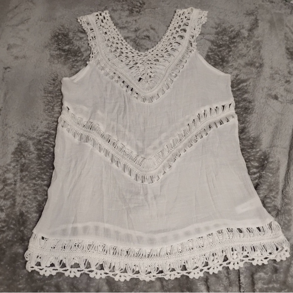 Cupshe White Bikini Cover Up with Delicate Detailing